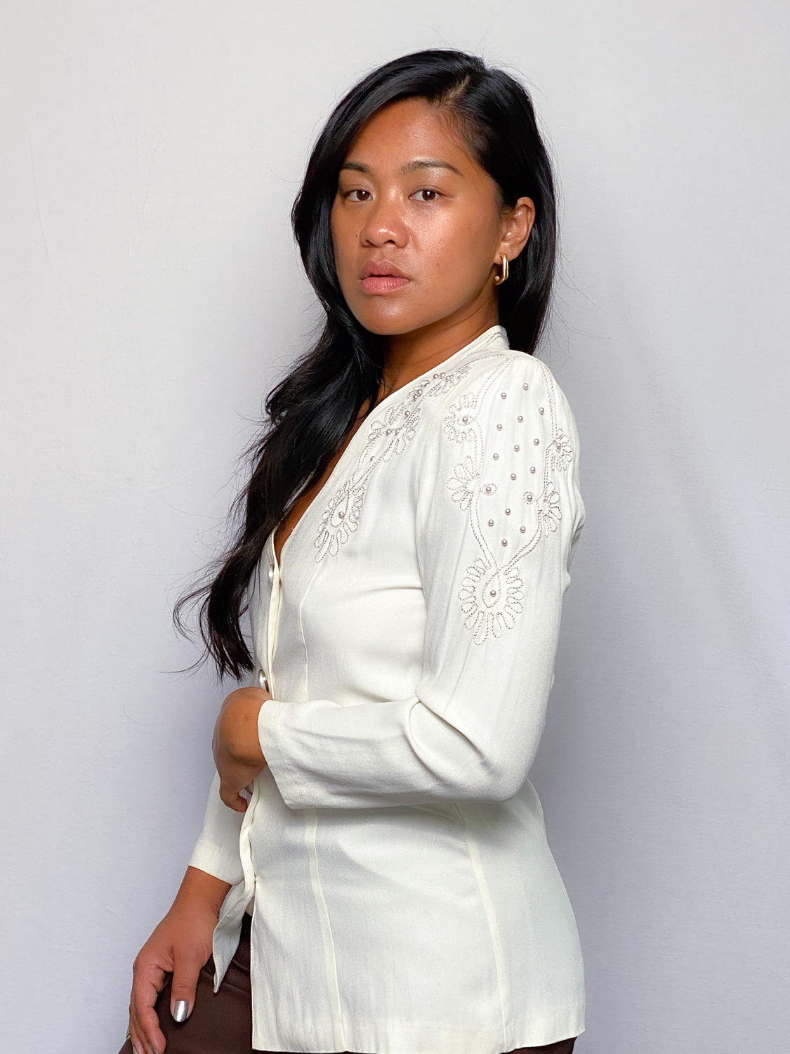 90s White Floral Embroidered and Pearl Blouse