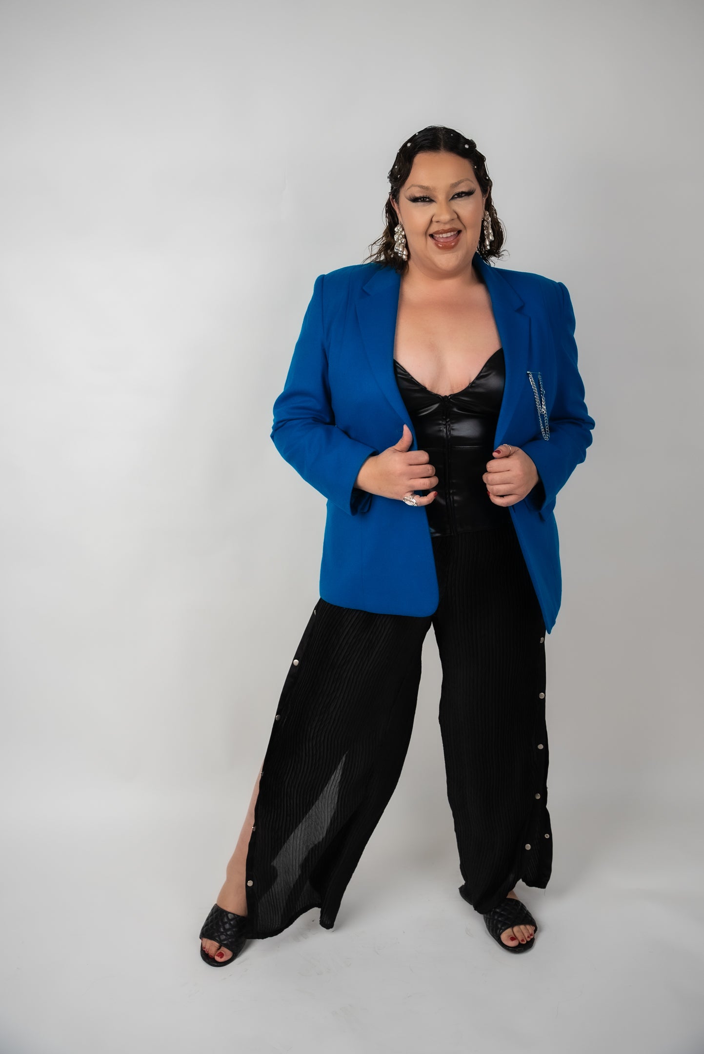 Black Pleated Split Hem Button Pant