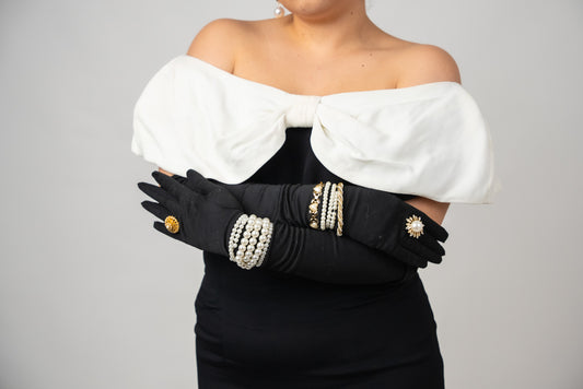 3 strand of Pearls (stretchy)