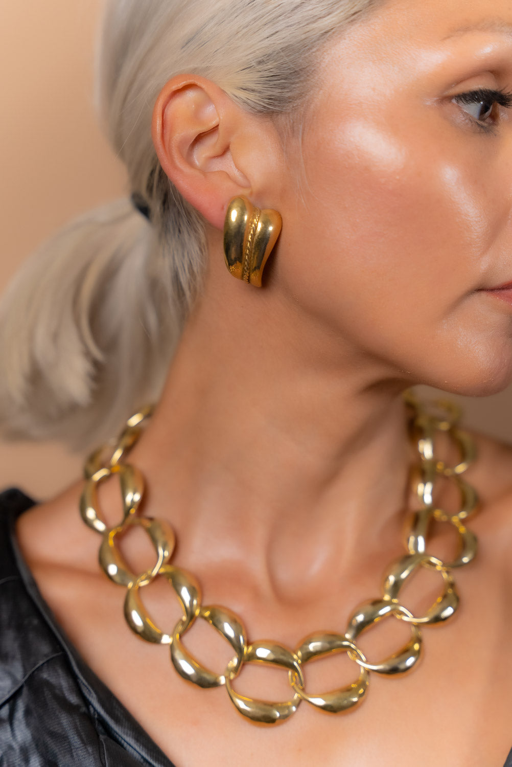 90s Gold Textured Earrings