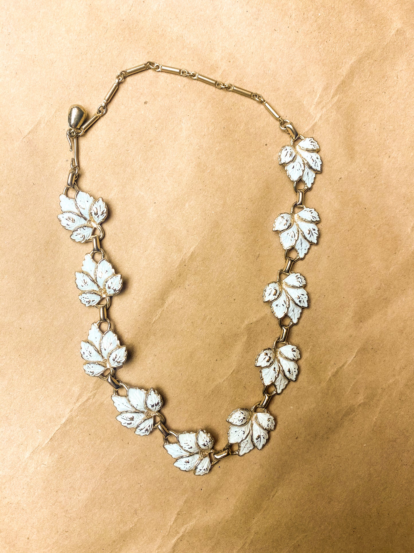 80s White Lotus Necklace