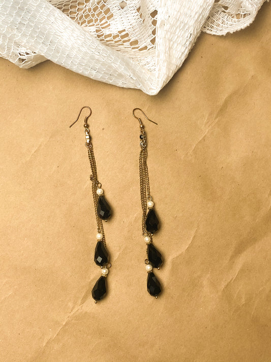 90s Black and Pearl Drip earrings